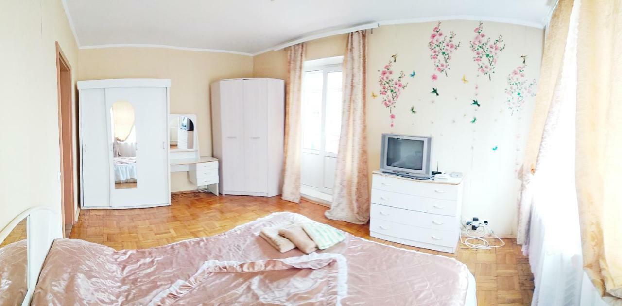 Apartments On Mykilska-Slobidka 基輔 外观 照片